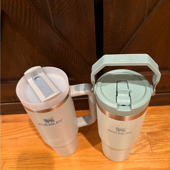 Stanley White and Light Blue Travel Mugs - Picture 6 of 6